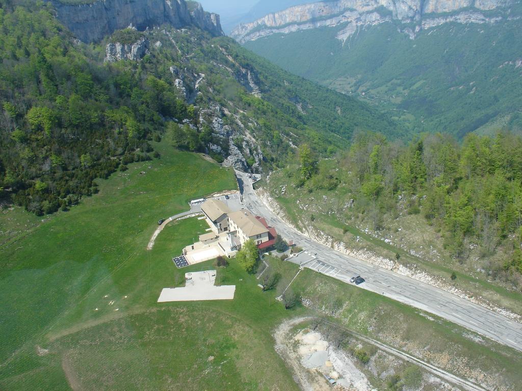 Hotel Du Col De La Machine Saint-Jean-en-Royans Ngoại thất bức ảnh