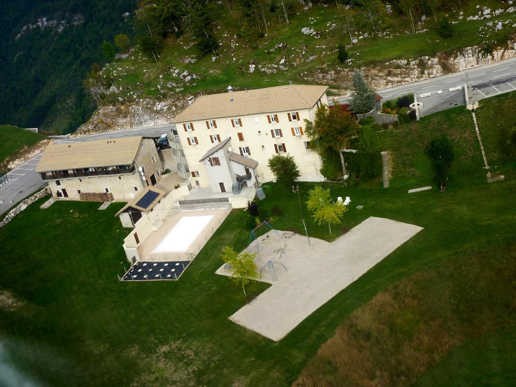 Hotel Du Col De La Machine Saint-Jean-en-Royans Ngoại thất bức ảnh